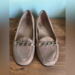 Vionic Alda Tan Metallic Leather Loafers Classic Preppy Flat Shoes Womens 8.5